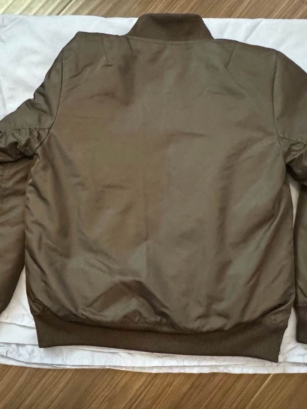 Boys Converse black puffer zip up jacket size
Medium 10-12
Like new condition - Picture 8 of 8